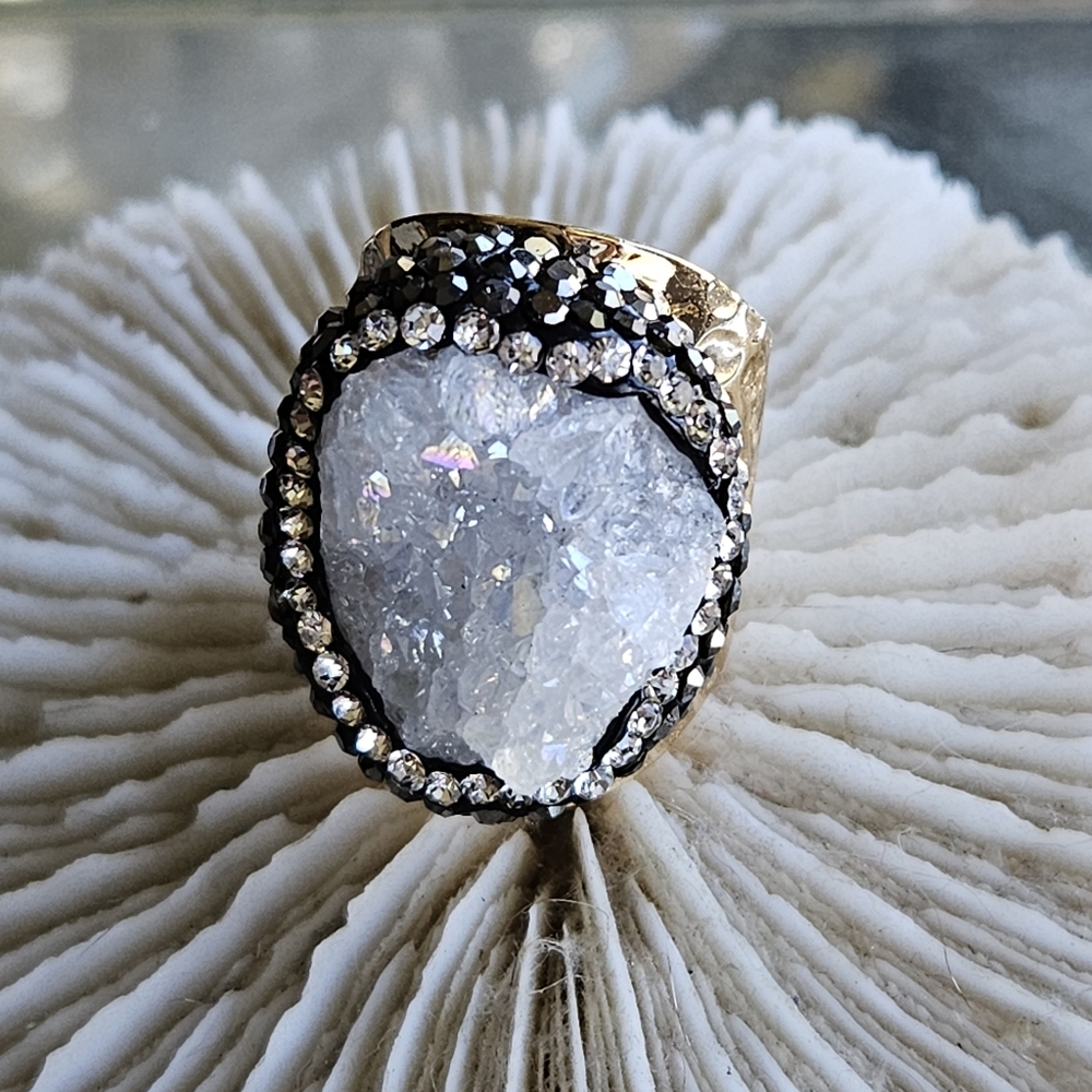 Druze Ring w/rhinestone details adjustable